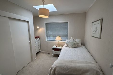 Photo of property in 31 Arkles Strand, Arkles Bay, Whangaparaoa, 0932