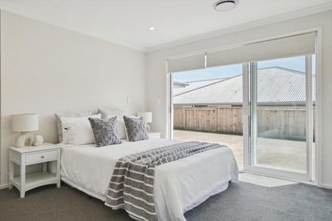 Photo of property in 45 Pakanga Grove, Pyes Pa, Tauranga, 3112
