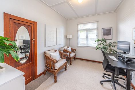 Photo of property in 3 Carlton Avenue, Gonville, Whanganui, 4501