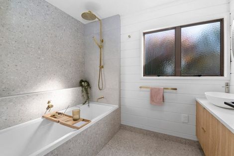 Photo of property in 13 Thelma Place, Lynmore, Rotorua, 3010