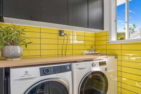 Photo of property in 7 Glenfield Place, Brookfield, Tauranga, 3110