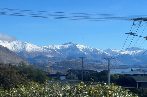 Photo of property in 61 Manuka Crescent, Wanaka, 9305