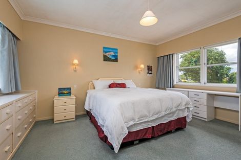 Photo of property in 33 Lincoln Terrace, Hokowhitu, Palmerston North, 4410