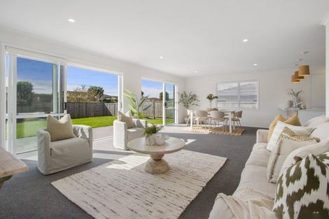 Photo of property in 65 Ridge Drive, Omokoroa, 3114