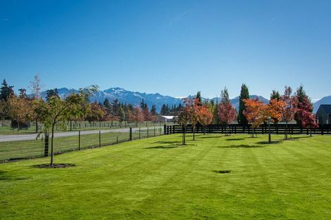 Photo of property in 14 Little Orchard Way, Wanaka, 9382