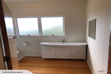 Photo of property in 72 Kent Street, Carterton, 5713