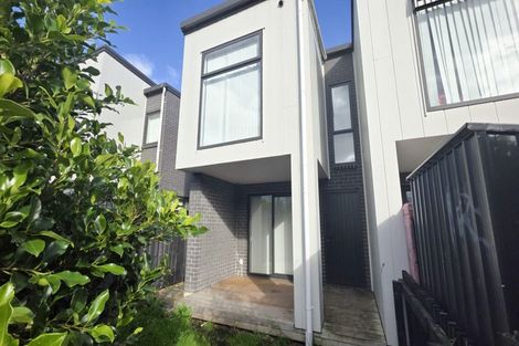 Photo of property in 31 Whai Hua Lane, Mangere Bridge, Auckland, 2022