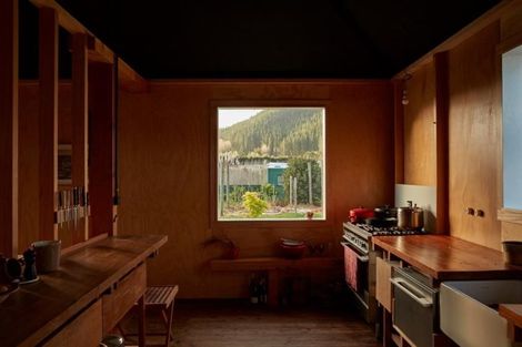 Photo of property in 1 Shaw Road, Eskdale, Napier, 4182