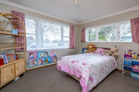 Photo of property in 10 Clyde Street, Levin, 5510