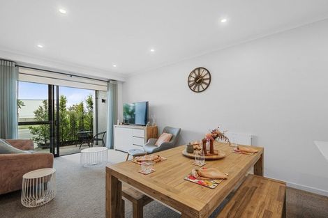 Photo of property in 3/1 Genevieve Lane, Hobsonville, Auckland, 0616