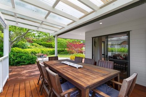 Photo of property in 18 The Close, Greenhithe, Auckland, 0632