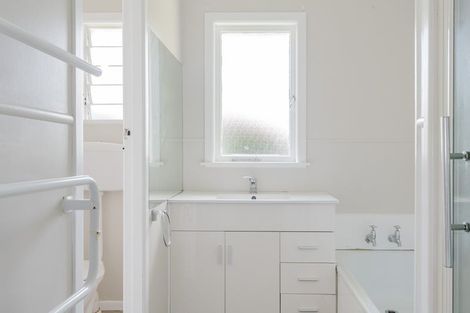 Photo of property in 10 Erika Place, Fairview Downs, Hamilton, 3214