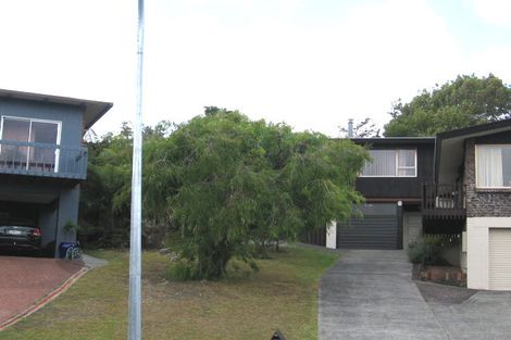Photo of property in 2/104 Ravenwood Drive, Forrest Hill, Auckland, 0620