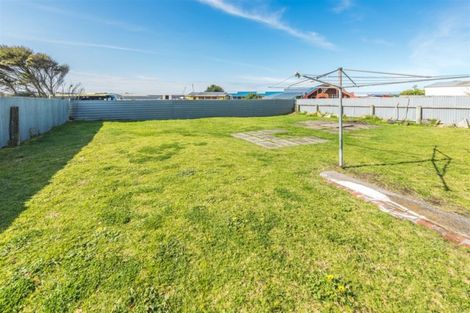 Photo of property in 38 Matipo Street, Castlecliff, Whanganui, 4501