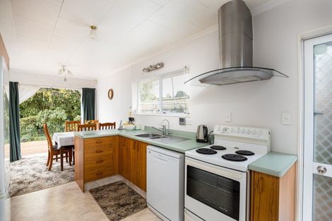 Photo of property in 68 Riversdale Drive, Merrilands, New Plymouth, 4312