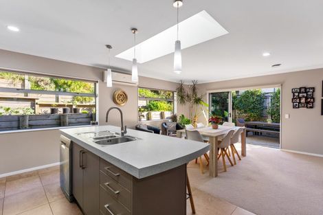 Photo of property in 14 Leanne Way, Waikanae Beach, Waikanae, 5036