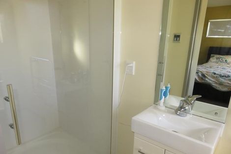 Photo of property in 17 Wantwood Grove, Churton Park, Wellington, 6037