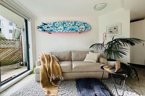 Photo of property in Palm Grove Apartments, 6/13a Palm Grove, Berhampore, Wellington, 6023