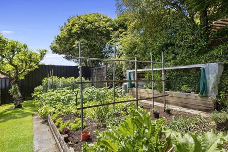 Photo of property in 11a Thames Street, Welbourn, New Plymouth, 4310