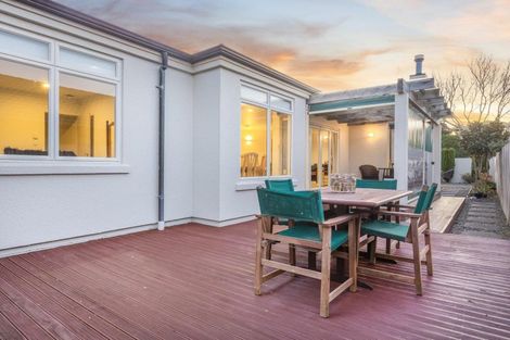 Photo of property in 12 Avion Terrace, Raumati Beach, Paraparaumu, 5032