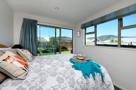 Photo of property in 355 Princes Drive, Britannia Heights, Nelson, 7010