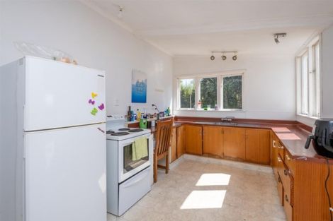 Photo of property in 6 Julian Street, Eltham, 4322