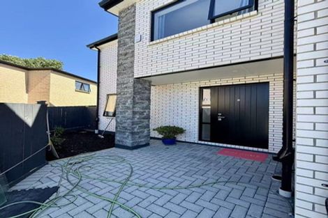Photo of property in 28d Kereru Street, Henderson, Auckland, 0612