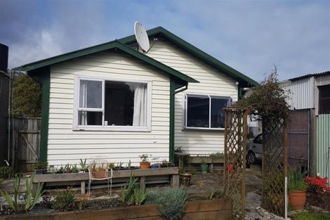 Photo of property in 7 Greenfield Street, Hector, 7822