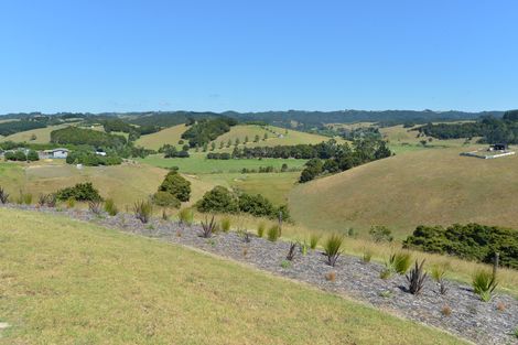 Photo of property in 279 Campbell Road, Parua Bay, Onerahi, 0192