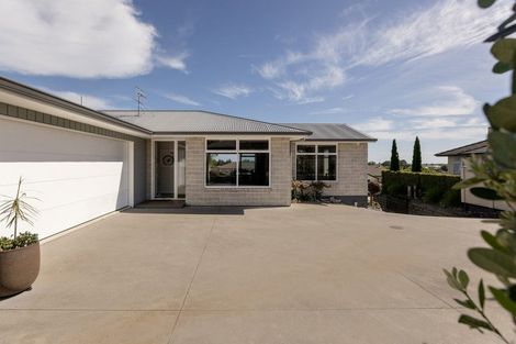 Photo of property in 5 Damien Place, Ohauiti, Tauranga, 3112