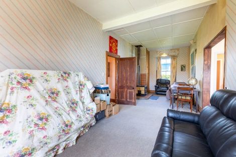 Photo of property in 65 Newman Road, Eketahuna, 4900