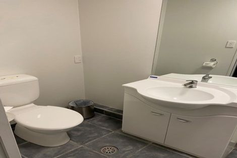 Photo of property in Atrium Towers, 5f/154 The Terrace, Wellington Central, Wellington, 6011