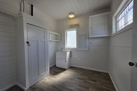 Photo of property in 123 Vigor Brown Street, Napier South, Napier, 4110