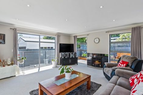 Photo of property in 185 Te Moana Road, Waikanae, 5036