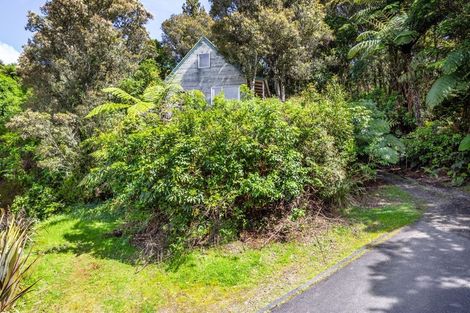 Photo of property in 77 Kaiuru Avenue, Pukawa Bay, Turangi, 3381