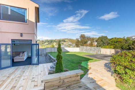 Photo of property in 56b Joseph Banks Drive, Whitby, Porirua, 5024