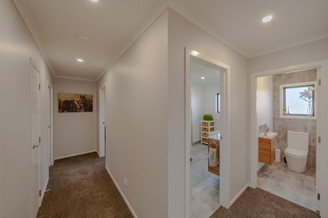 Photo of property in 10 Apatu Place, Waipukurau, 4200