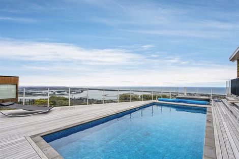 Photo of property in 175 Major Hornbrook Road, Mount Pleasant, Christchurch, 8081