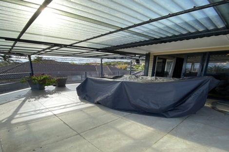 Photo of property in 39 Lansell Drive, East Tamaki Heights, Auckland, 2016