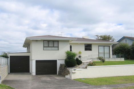 Photo of property in 10 Oceanview Road, Mount Maunganui, 3116
