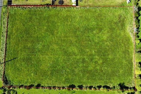 Photo of property in 69 Waikawa Beach Road, Manakau, 5573