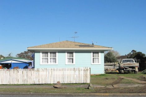 Photo of property in 13 Dominion Road, Papakura, 2110