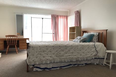 Photo of property in 1/271 Memorial Avenue, Burnside, Christchurch, 8053