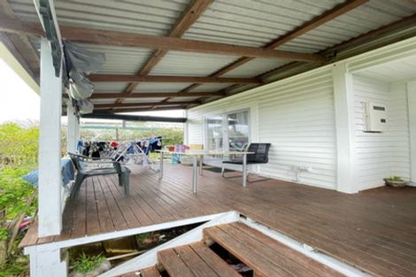 Photo of property in 11 Clayburn Road, Glen Eden, Auckland, 0602