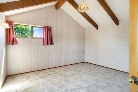 Photo of property in 10 Regency Crescent, Redwood, Christchurch, 8051