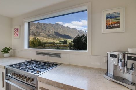Photo of property in 13 Magnolia Place, Frankton, Queenstown, 9300