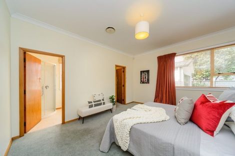 Photo of property in 100 Manawatu Street, Hokowhitu, Palmerston North, 4410