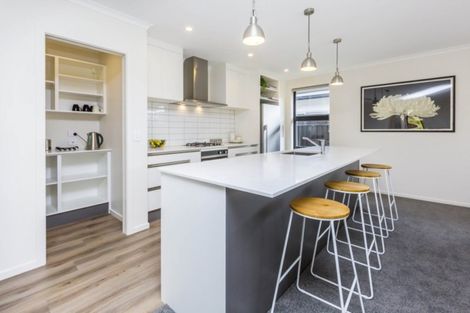 Photo of property in 2 Hopkirk Avenue, Wallaceville, Upper Hutt, 5018