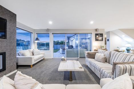 Photo of property in 187 Navigation Drive, Whitby, Porirua, 5024