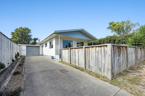 Photo of property in 8a Windlesham Place, Wakefield, 7025